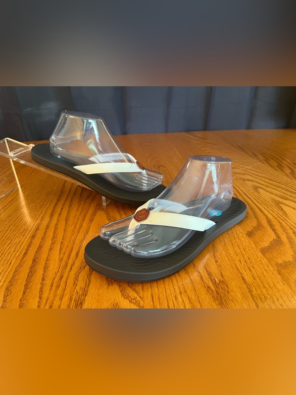 Women's Reef Zen Love White Strap Flip Flop Sandals Size 9